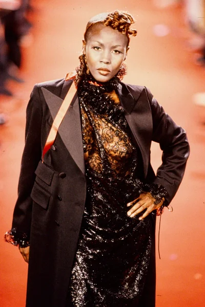 Look 13